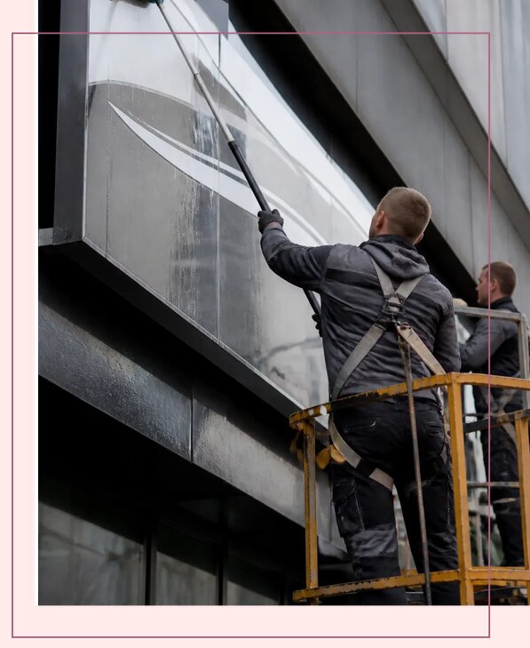 Профессиональный клининг наружной рекламы и вывесок в Находке
